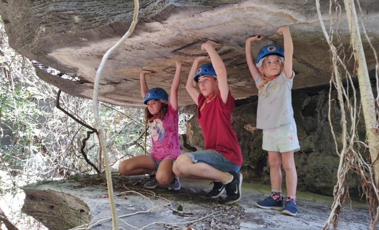CAMINHADA PELO CIRCUITO LAPINHA